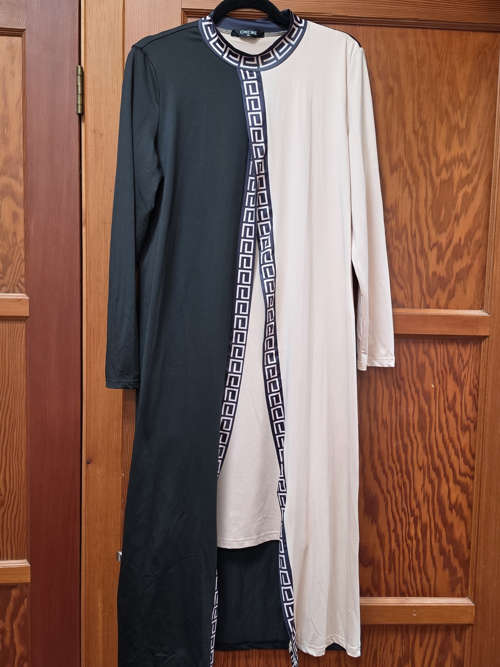 ChicMe Two-Tone Black and Cream Midi Dress